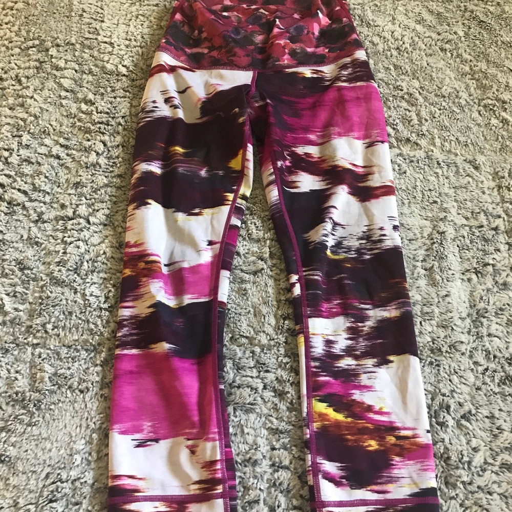 ***SOLD***Lululemon Luxtreme High Waist Crops