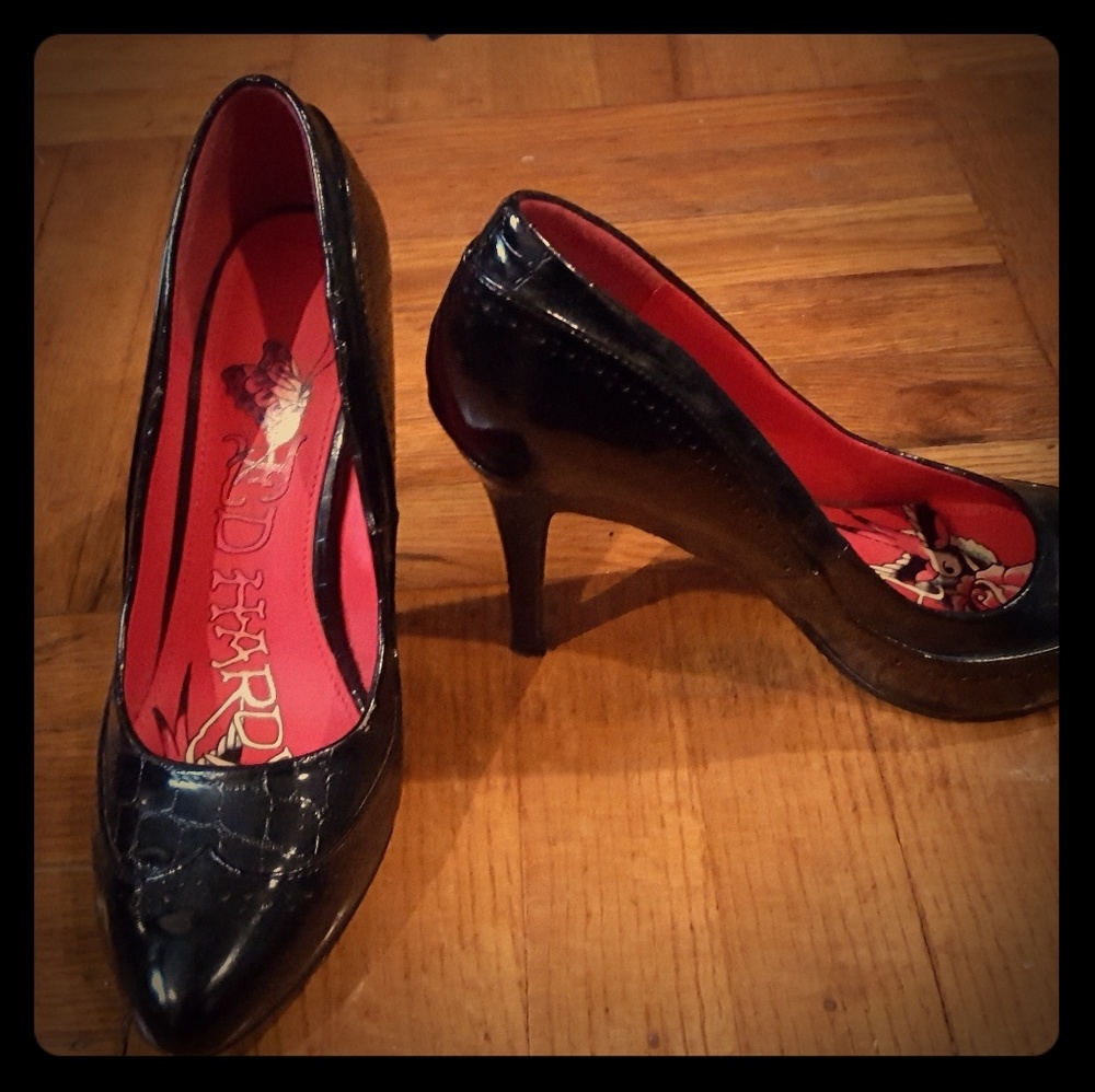 Ed Hardy Love Kills Black Patent Leather Pumps