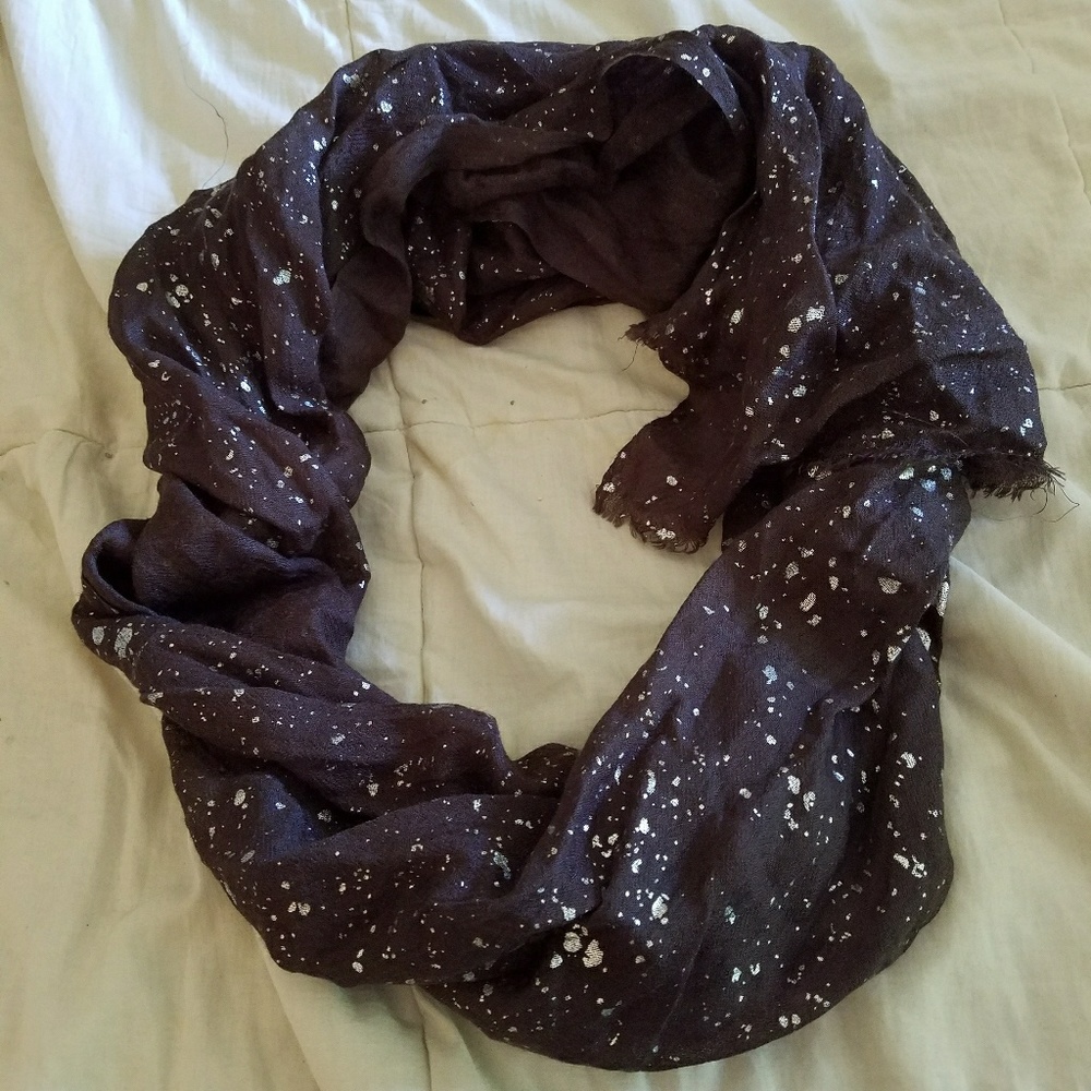 Closet Closing! Vera Wang Scarf