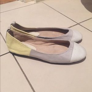 Gray yellow canvas leather ballet flats never worn