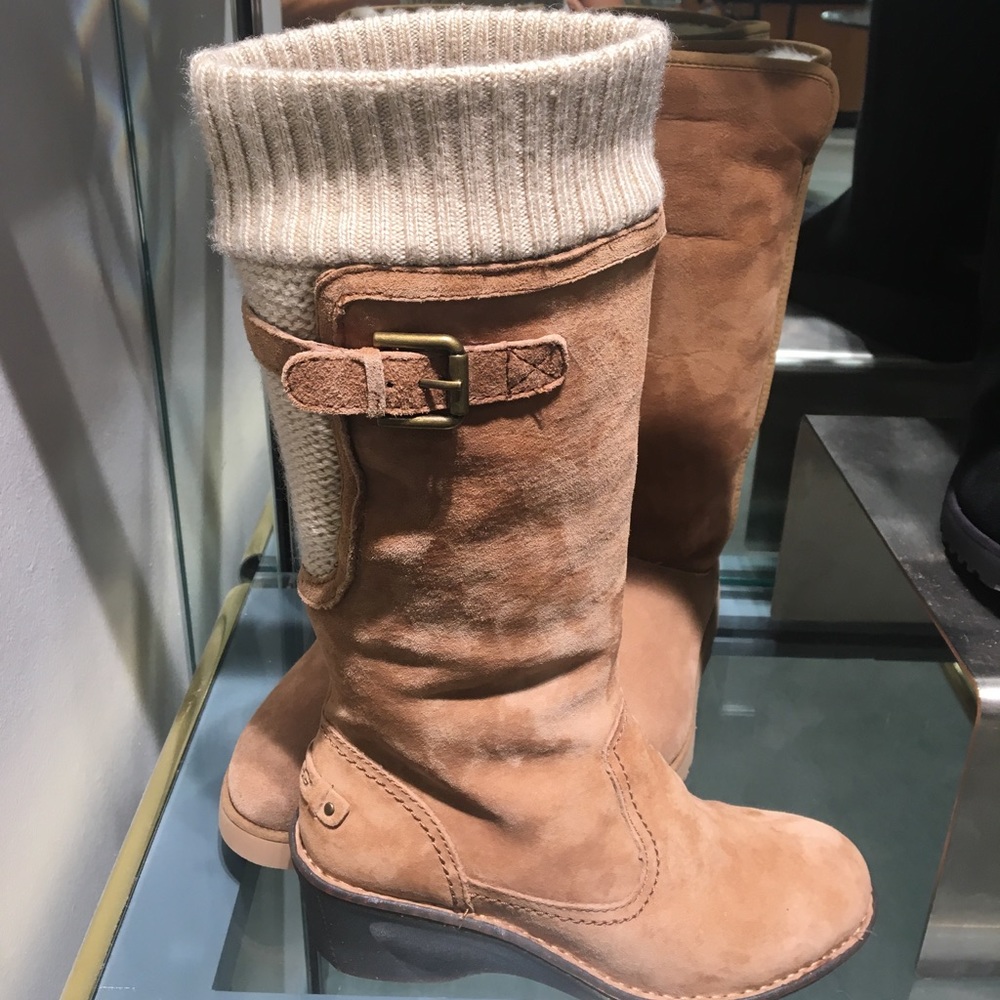 LOOKING FOR A PAIR OF THESE!