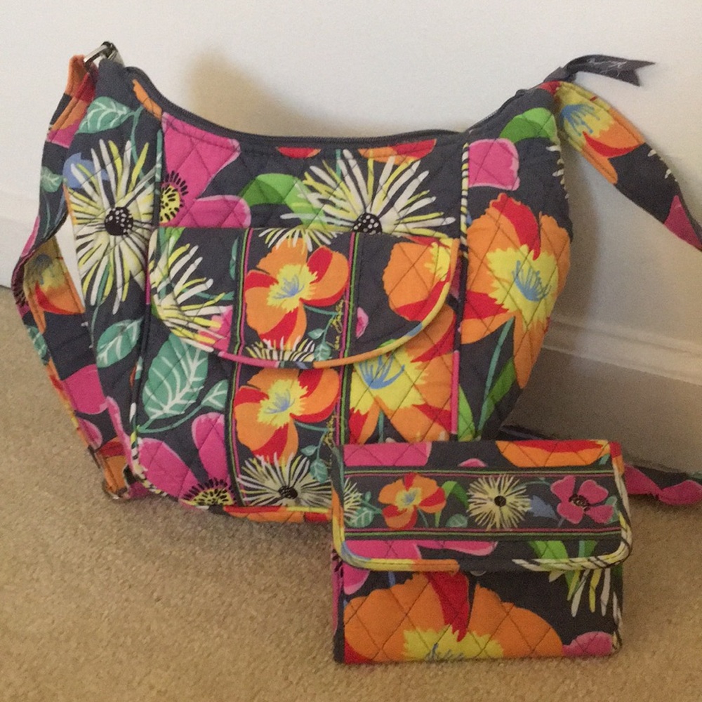 Vera Bradley cross body w/wallet