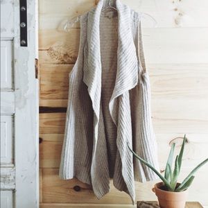Oatmeal sweater Vest