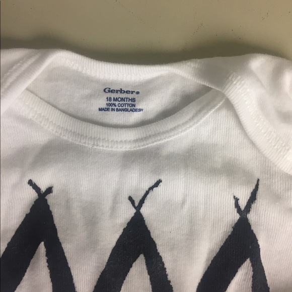 Teepee Onesie - Picture 4 of 6