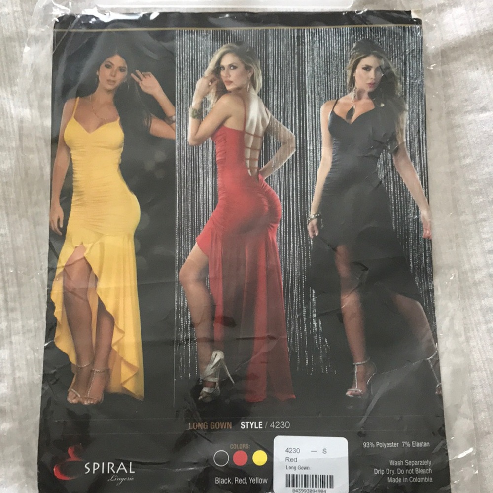 💃🏻 Red Dress Dancing Emoji costume/dress