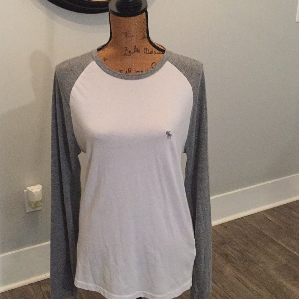 Men's Med Abercrombie & Fitch baseball tee