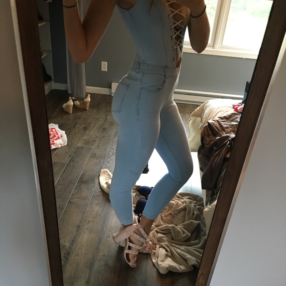 NEW FASHION NOVA never worn jumpsuit
