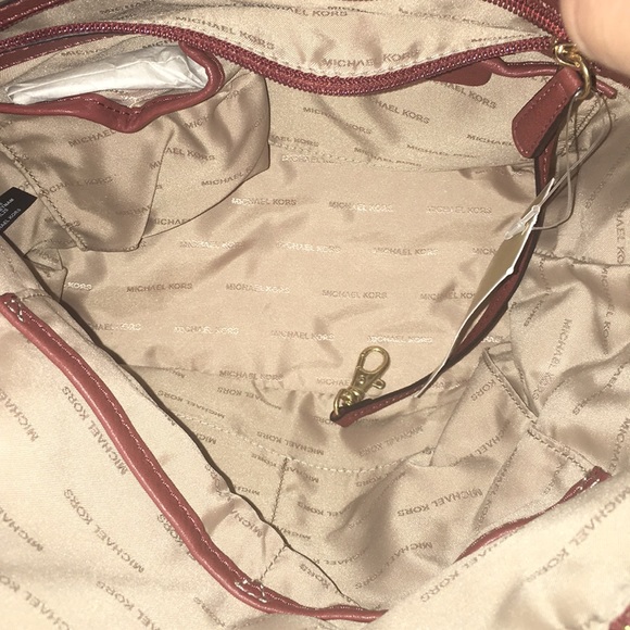 🔥NWT!🔥 Michael Kors Med Grommet Bag - Picture 3 of 5