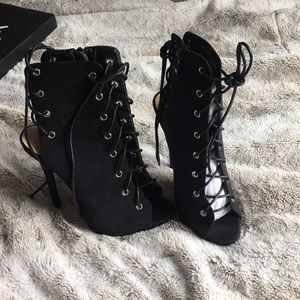Public desire lace up stiletto never been worn