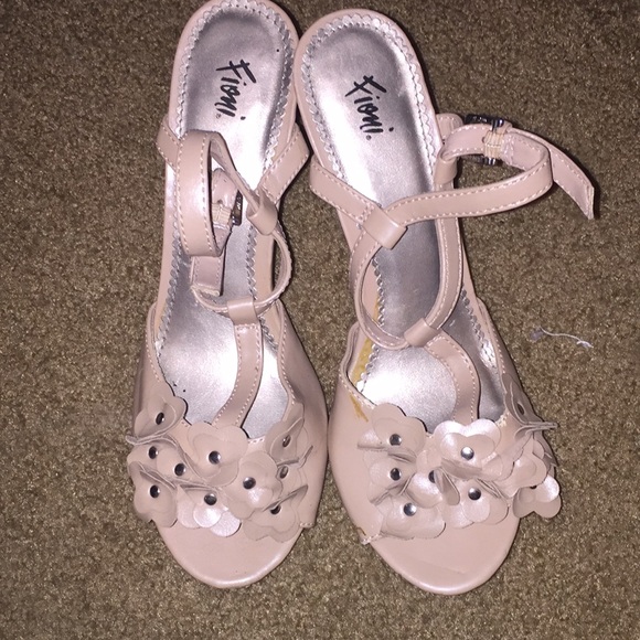 Fioni nude heels - Picture 2 of 2