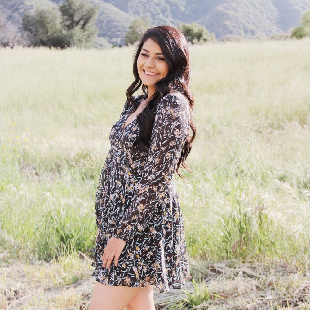 Meet your Posher, Val