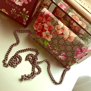 SOLD ❗️❗️Gucci blooms mini chain bag