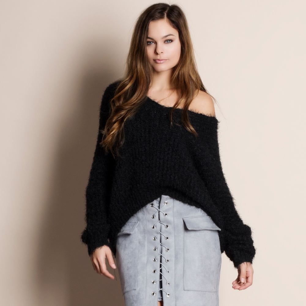 Low Back Fuzzy Soft Sweater - Picture 2 of 4