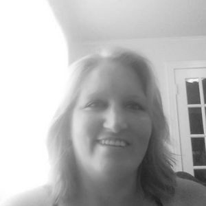 Meet your Posher, Laurie