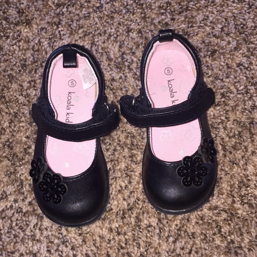 Dress shoe