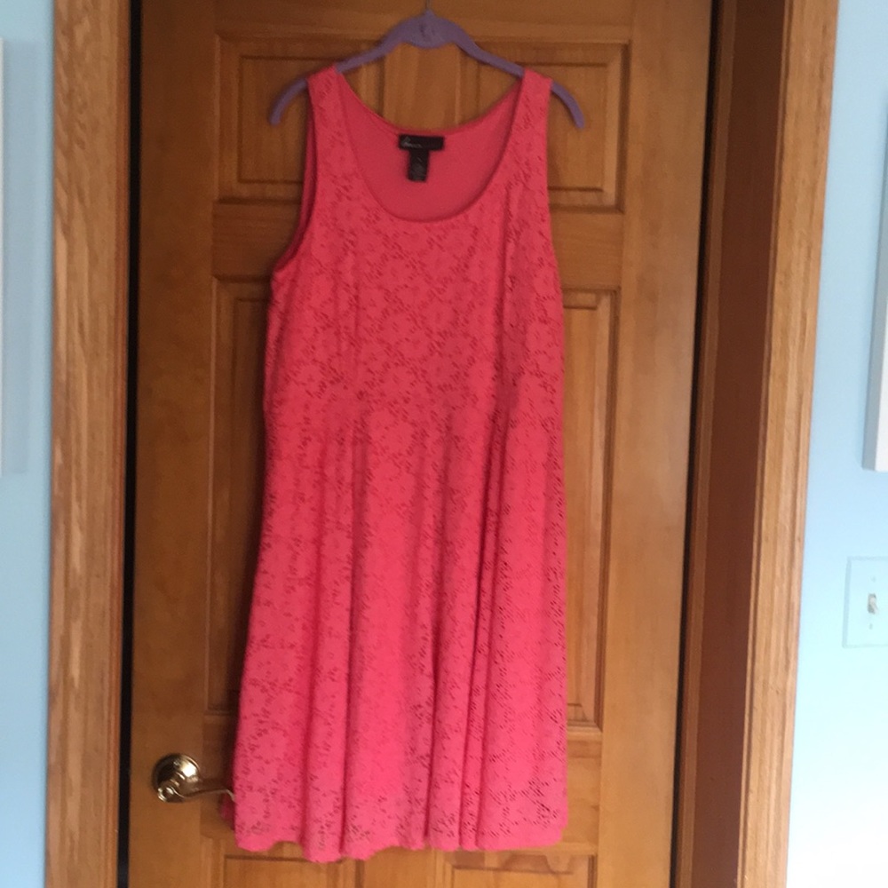 NWOT Coral Lacey dress