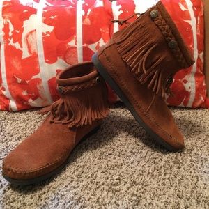 Minnetonka Moccasin Fringe Ankle Boots
