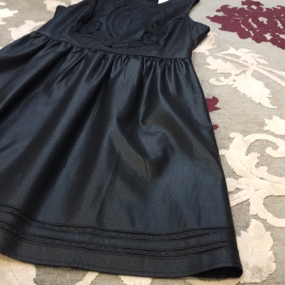 Faux leather dress - Picture 3 of 6