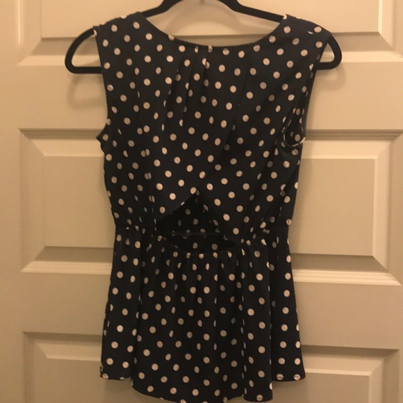 Top - Picture 3 of 5