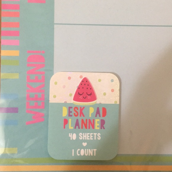 NWT- Desk Pad Planner - Picture 2 of 6