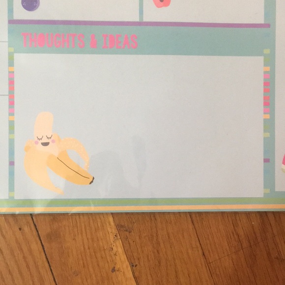 NWT- Desk Pad Planner - Picture 5 of 6