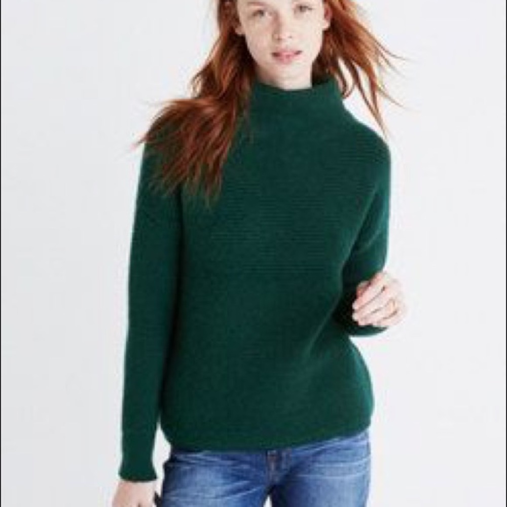 Southfield mockneck sweater NWOT