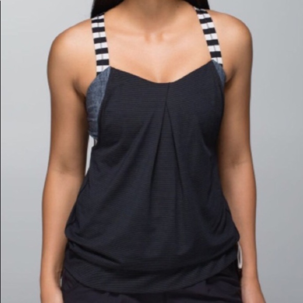LuLuLemon work out top with built in bra! Size 4