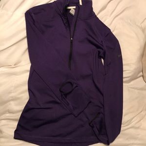 Long sleeve Nike workout sweater