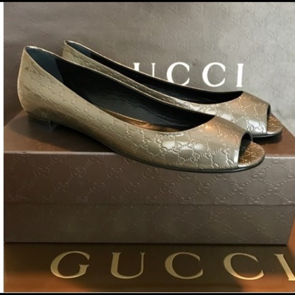 Gucci Guccissima peep toe flats