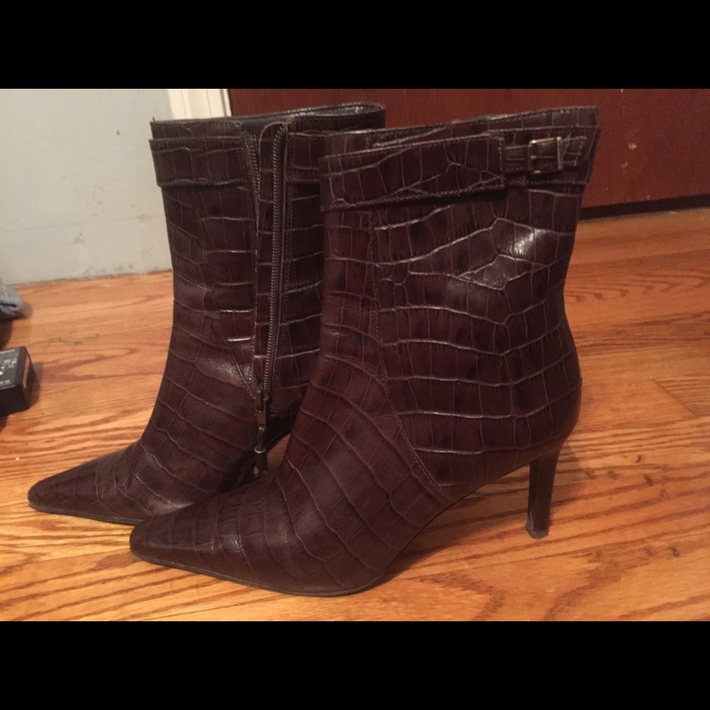 Dark brown Ralph Lauren heels