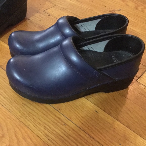 two pairs of professional clogs, NWOT! - Picture 2 of 8