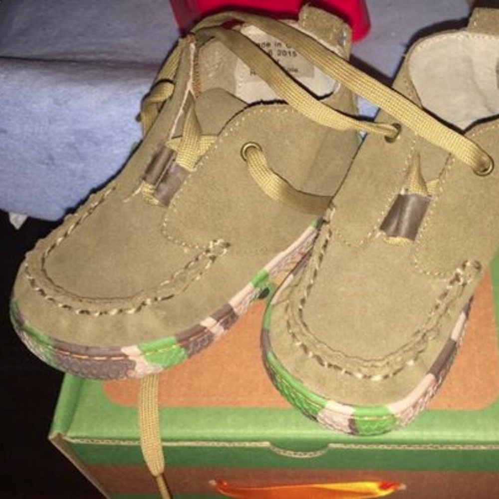 New LIVIE AND LUCA ROVER Moccasin Size 6 Shoes