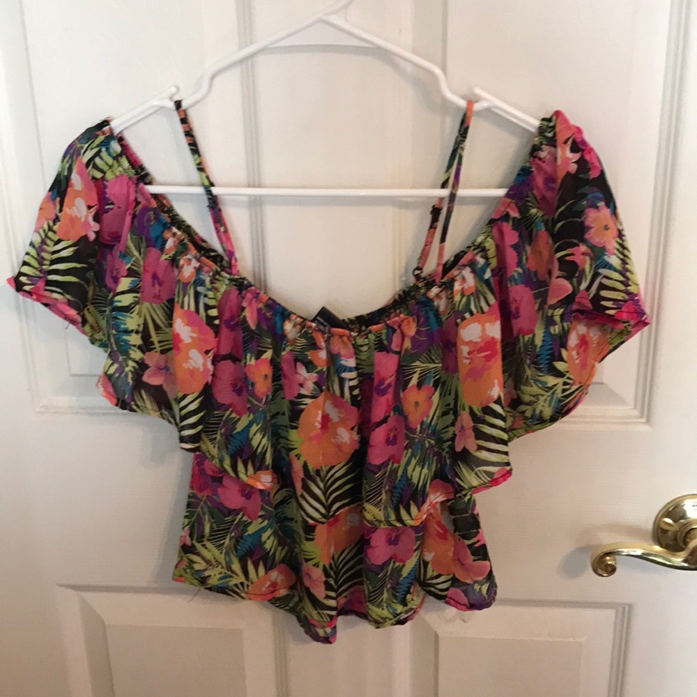 Off the shoulder floral crop top