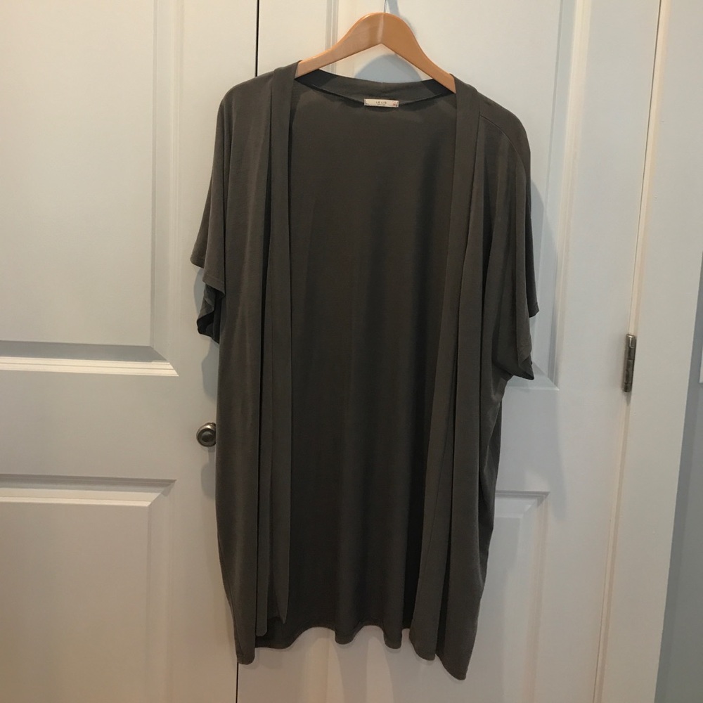Lightweight charcoal shawl