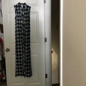 Charlotte Russe long button down dress 👗