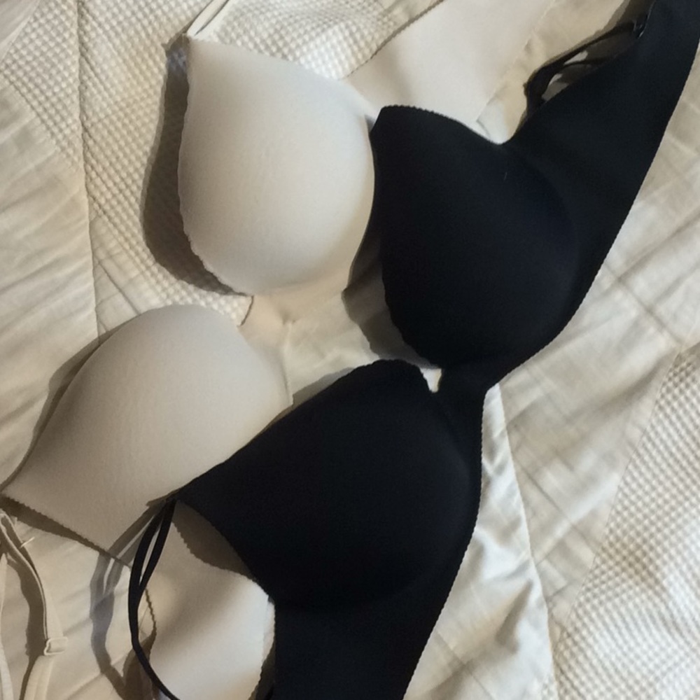Bras 2 for 15$ 👀