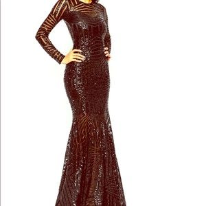 Club L Black Gown