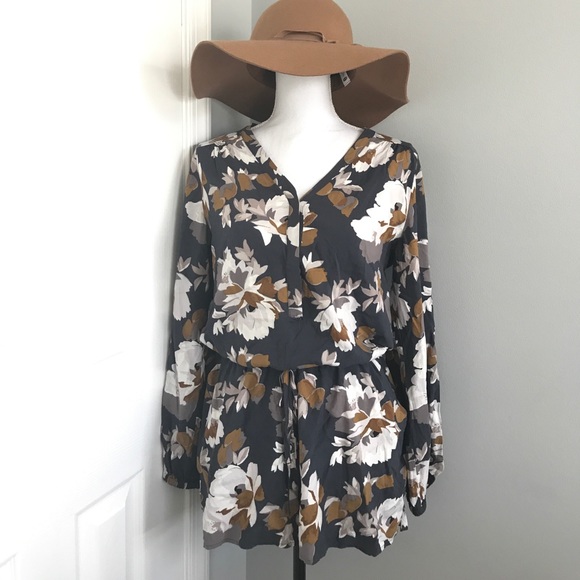 Old Navy Other - Long sleeves romper