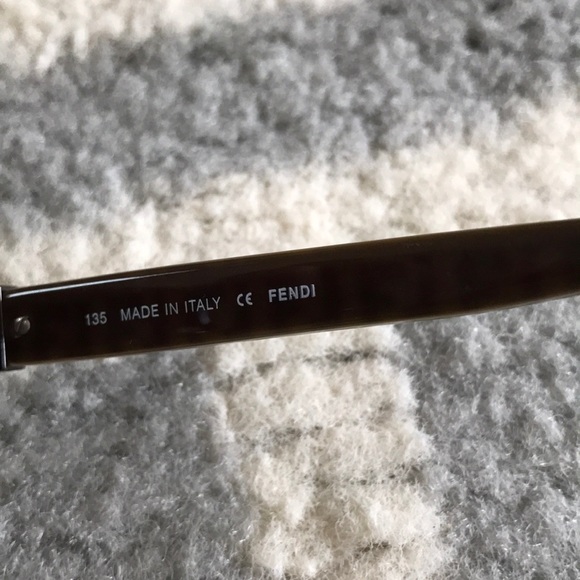 Fendi Sunglasses - Picture 5 of 7