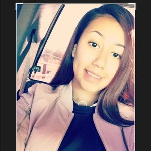 Meet your Posher, Daniela