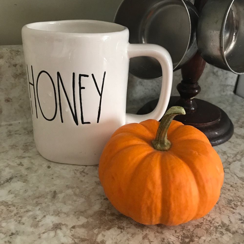 Rae Dunn Honey mug