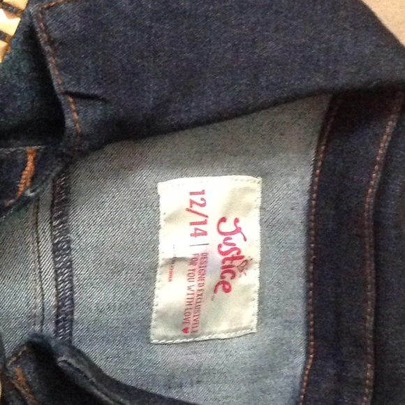 Vest - Picture 2 of 4