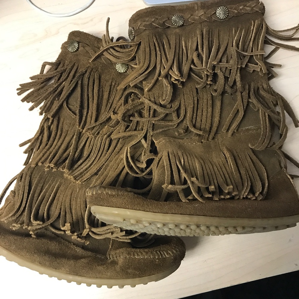 Size 13 Minnetonka
