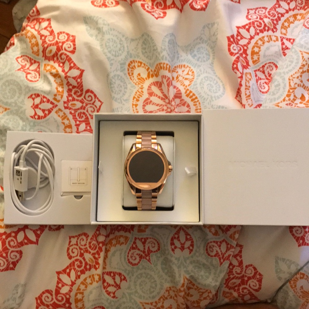 Michael Kors Bradshaw Rose Gold Smartwatch