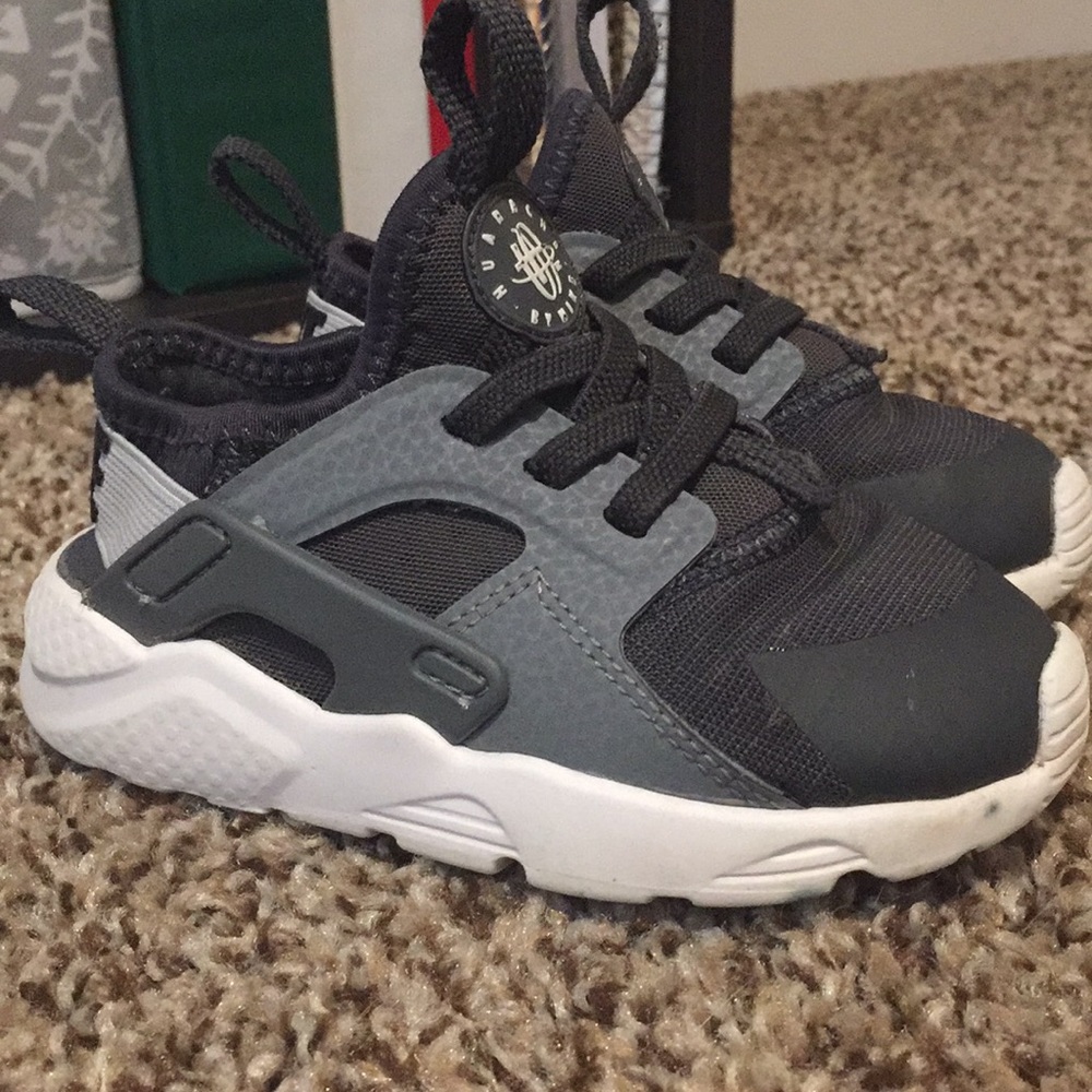 Toddler Nike Huaraches
