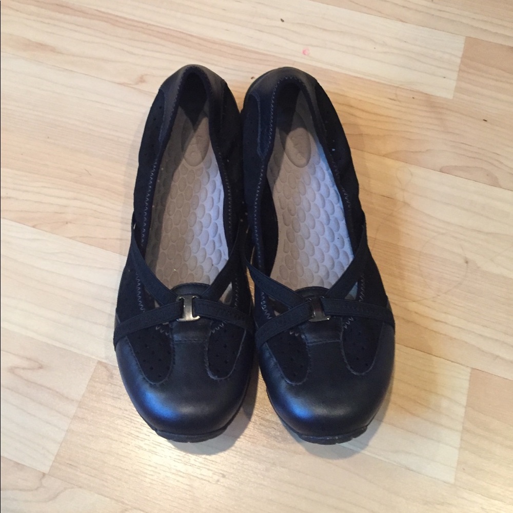 Women's slip on sandal