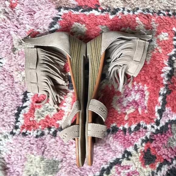 Minnetonka Suede Fringe Wedge Sandals - Picture 5 of 8