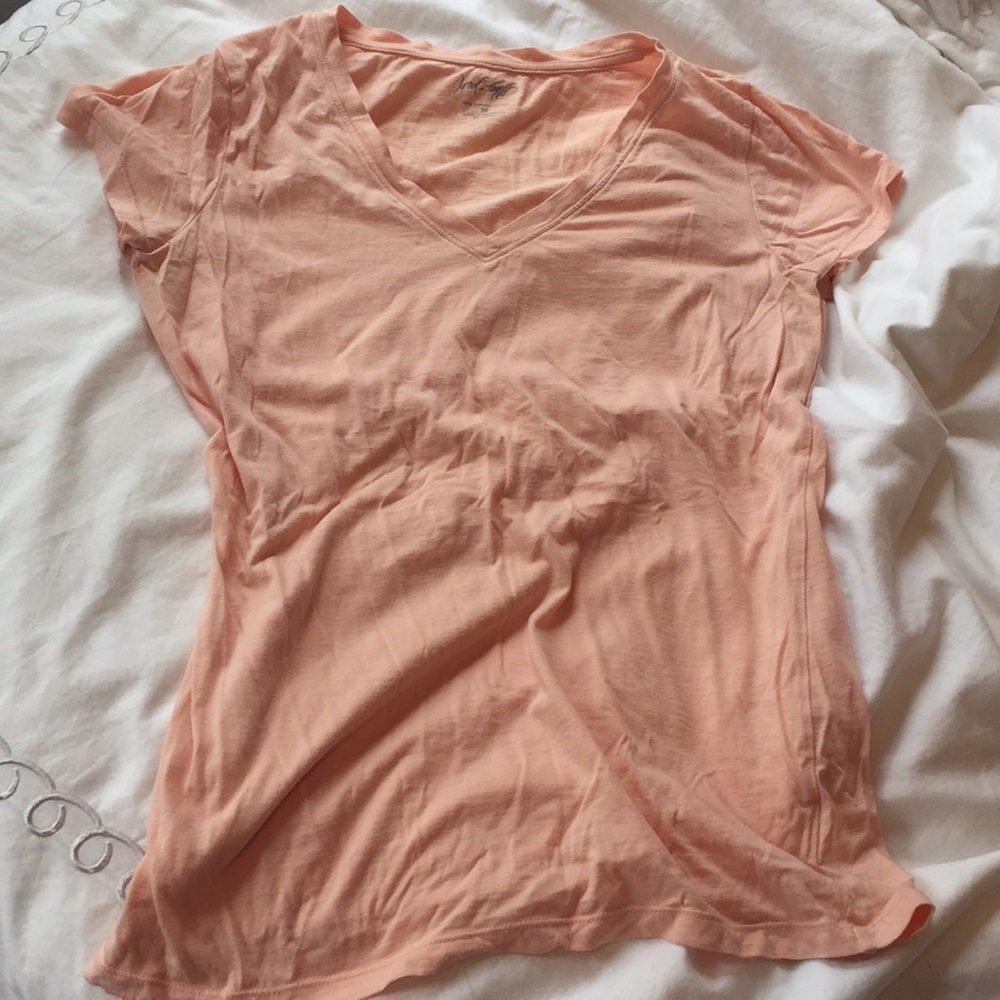 Peach colored soft tee shirt!