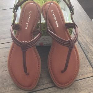 Gianni Bini flat sandals