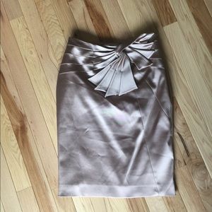 Karen Millen Pencil Skirt. Champagne. Size 0/2